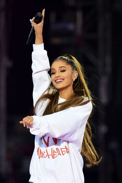 Heres Everything That Happened At Ariana Grandes One Love Manchester Concert The Fader