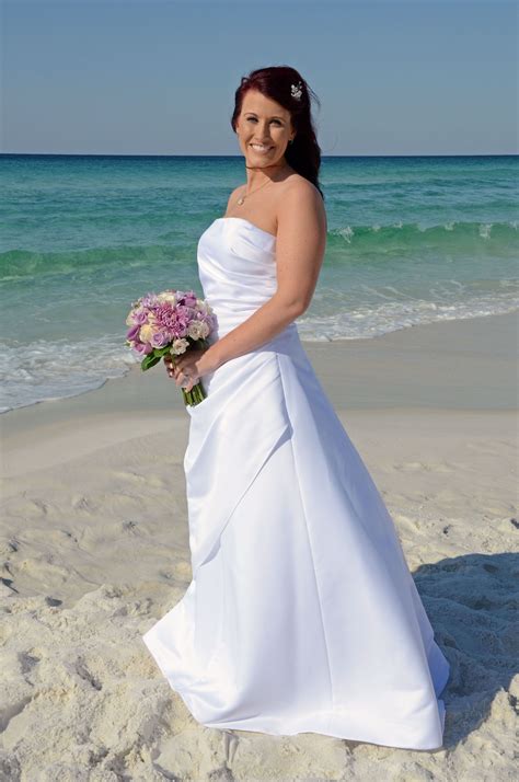 Your Florida Sunset Beach Wedding Beach Bride Sunset Beach Weddings Wedding Dress With Veil
