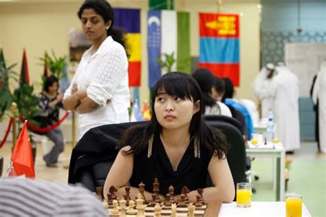 hou yifan wins fide grand prix series ju wenjun takes lead in sharjah chessdom