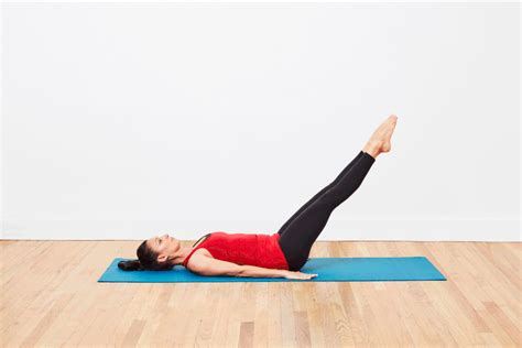 How To Do The Pilates Roll Over Exercise Rolo Pilates Pilates Solo