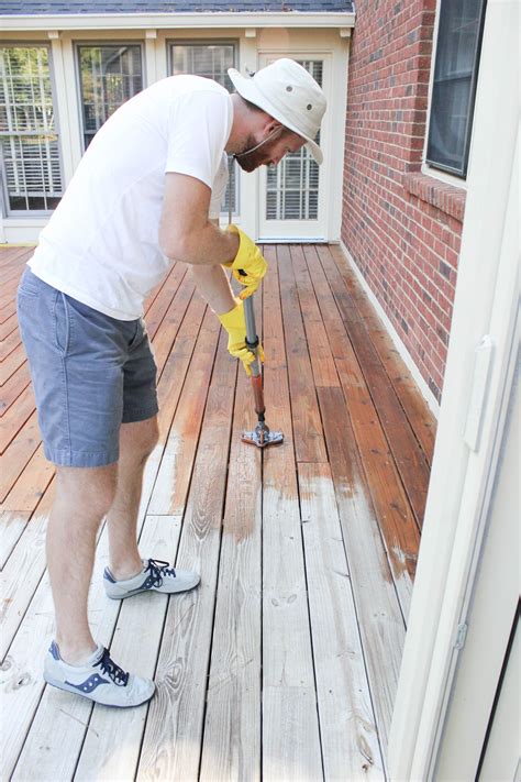 Banisters and handrails get a lot of use, and over time varnish becomes rubbed, worn and scratched. How to Stain a Deck + HomeRight StainStick w/ Gap Wheel ...