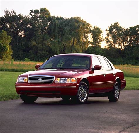 If you're looking for nothing more than a simple family cruiser. Ford Crown Victoria New Car Review: Ford Crown Victoria ( 1998) New Car Prices for Ford Crown ...
