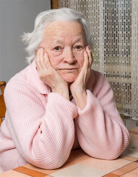 Sad Old Woman Portrait Stock Photo Image Of Aging Generation 32622564