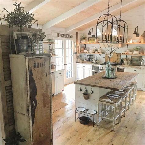 34 Stunning Farmhouse Kitchen Island Design Ideas Hmdcrtn