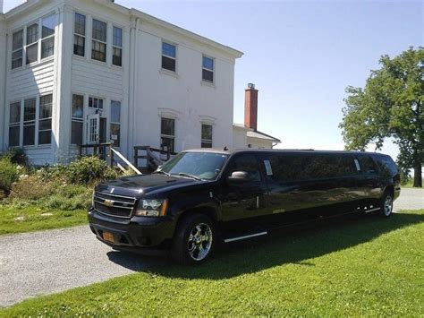 8 Passenger Stretch Advantage Limousine