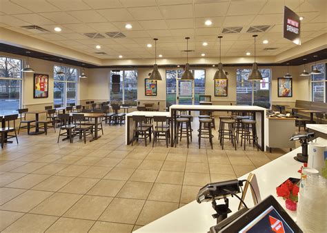 It starts serving lunch at 11 am. Taco Bell_Diningroom2 - Davie Construction