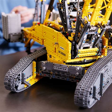 Lego Technic Liebherr Crawler Crane Lr 13000 Adult Building Kit 42146