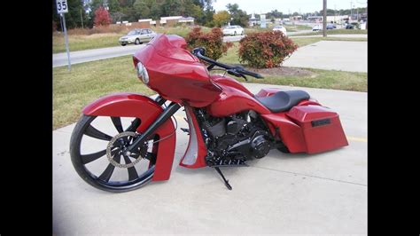Custom Cycles Ltd 30 Inch Big Wheel Road Glide Bagger Harley Davidson