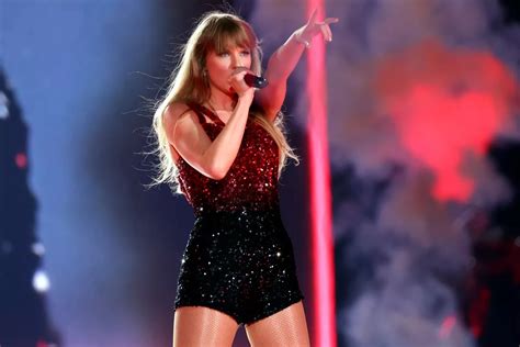 Crazy Beautiful Taylor Swifts Eras Tour Outfits That Make Fans Burst With Excitement Usnews