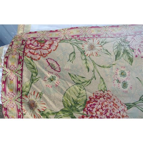 Check spelling or type a new query. Paires de rideaux à fleurs roses fond vert pale - Le ...