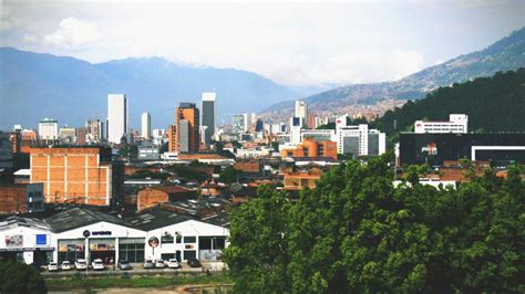 6 Barrios De Medellín Para Visitar Aeroturex