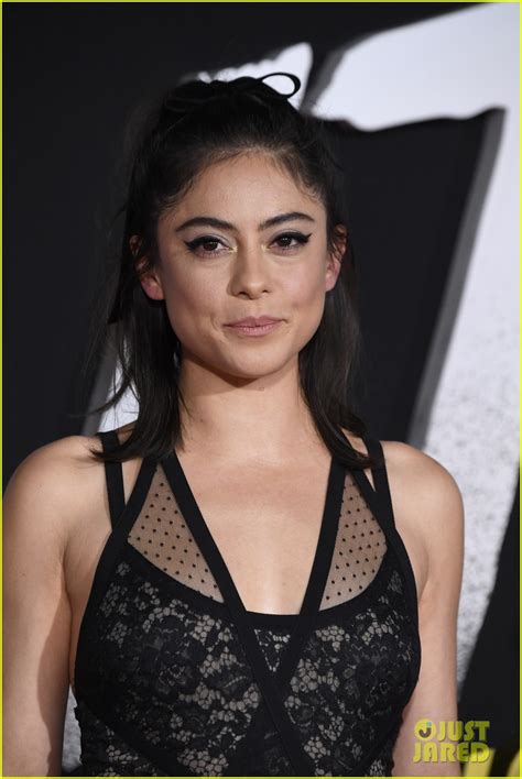 Photo Rosa Salazar Alita Battle Angel La Premiere 39 Photo 4224215 Just Jared