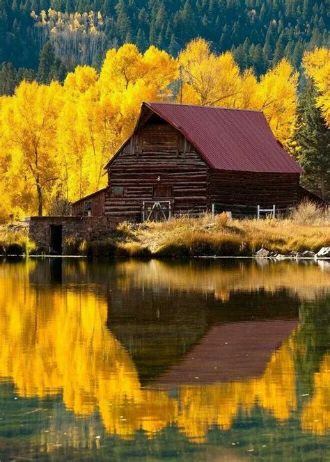 Barn In The Fall Beautiful Nature Nature Old Barns