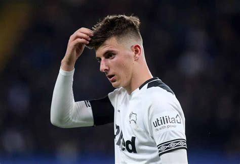 Mount was born on the 10th day of january 1999 to his father, tony mount and mother, in portsmouth, united kingdom. Derby County confirm Mason Mount exit, making Chelsea ...
