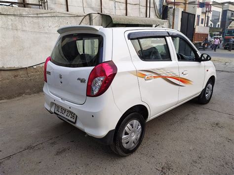 The dynamic new aero edge design with modified bumper and side fender, together makes the hatchback. Maruti Suzuki Alto 800 Lxi Cng - Mahindra First Choice