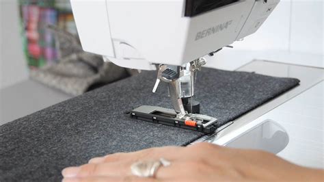 tutorial how to sew buttonholes with the bernina presser feet no 3 3a bernina sewing