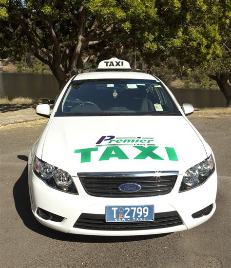 Premier Taxi In Sydney Park Front View Of Premier Sedan N Flickr