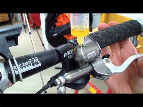 How To Replace The Brake Fluid In Hydraulic Bicycle Disc Brakes