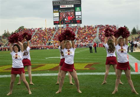 Iowa State Cyclones Cheerleaders Sd Dirk Flickr