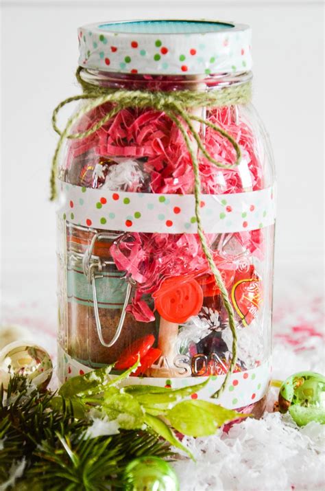 Help your loved ones whip up a delight in the kitchen with one of these gifts that will take their cooking game to the next level. TEA LOVER'S MASON JAR CHRISTMAS GIFT IDEA DIY