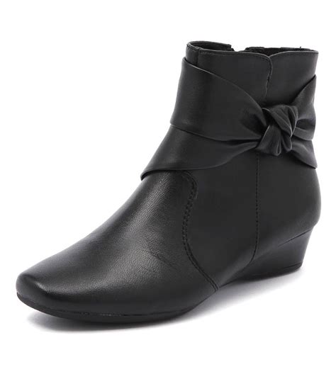 Supersoft by diana ferrari qamara flat shoes black. Supersoft by Diana Ferrari Rival Black at styletread.com ...