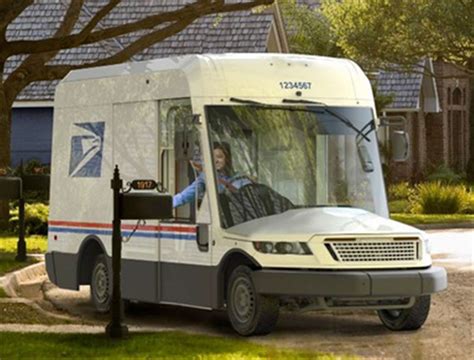 U S Postal Service Picks Oshkosh Defense For New Mail Trucks New