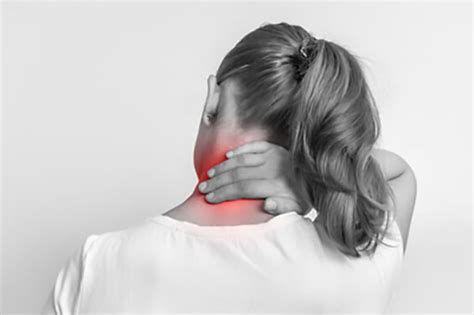 Chiropractic Adjustment For Neck Pain Treatment Spine Chiropractic