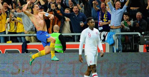 Suécia Se Rende A Ibrahimovic Após 4 Gols Contra A Inglaterra