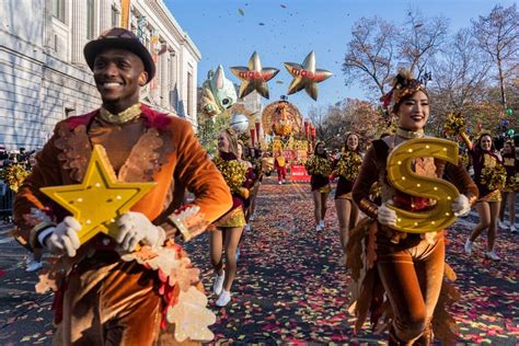 Macys Thanksgiving Day Parade 2023 Start Time Lineup And How To