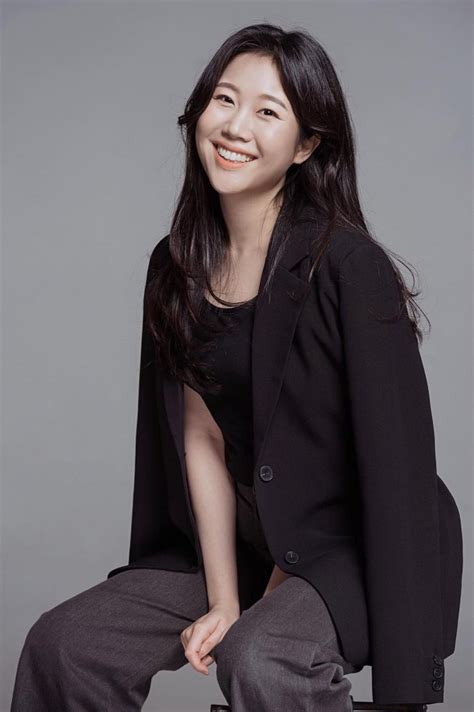 Jung Yoo Jin Picture 정유진 Hancinema