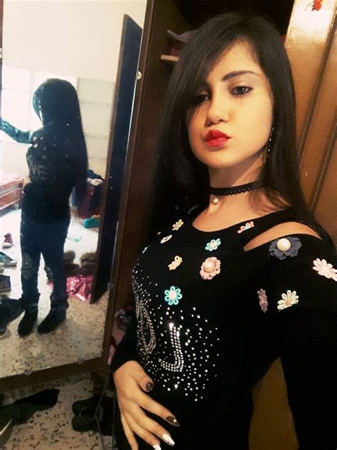 صور بنات ستايل للصورة الشخصية. صور بنات في البيت , شياكه البنات في البيت - صباح الورد