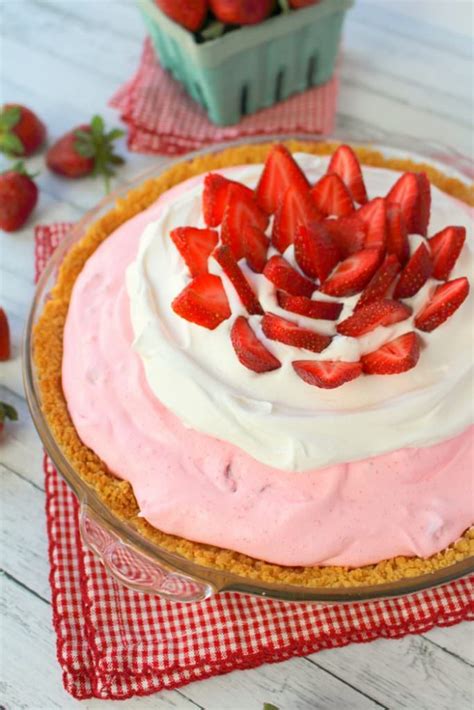 Creamy Strawberry Pie Delightful E Made