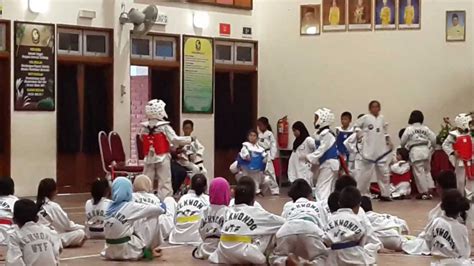 3197 k 2, aras 2, kompleks permint harmoni, jalan engku sar, batas baru 20300 kuala terengganu terengganu. Taekwondo "training" at Sekolah Kebangsaan Sultan Sulaiman ...