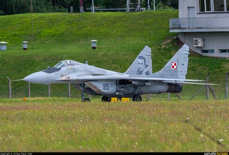 13 lipca, w wypadku samochodowym, zginął ks. 115 - Poland - Air Force Mikoyan-Gurevich MiG-29A at Mińsk ...