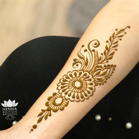 Easy And Simple Mehndi Designs That You Should Try In In SexiezPix