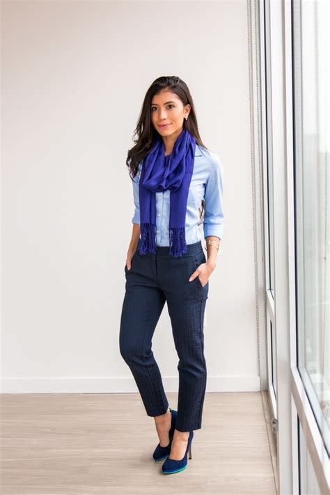 what is business casual for women [your definitive guide]