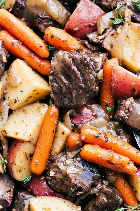 Is the slow cooker a seasonal thing or do you use it year round?? Crock pot Roast {So Delicious} | Chelsea's Messy Apron