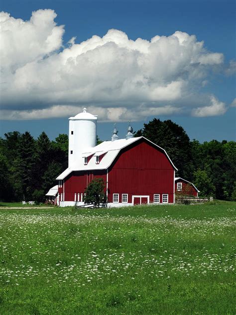 Red Barn White Cloud Photograph by David T Wilkinson