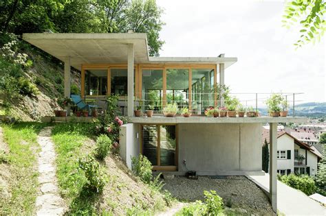 House On A Slope Gian Salis Architect Archdaily