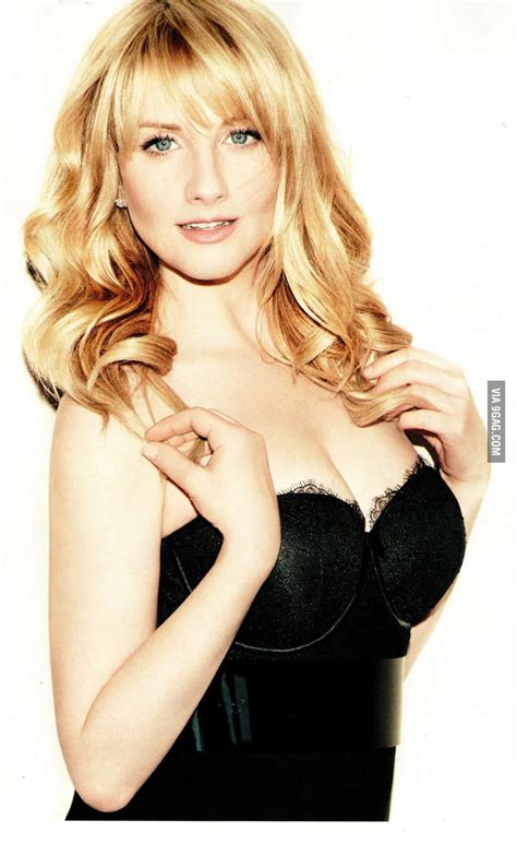 this is melissa rauch aka bernadette from the big bang theory i m still in shock 9gag