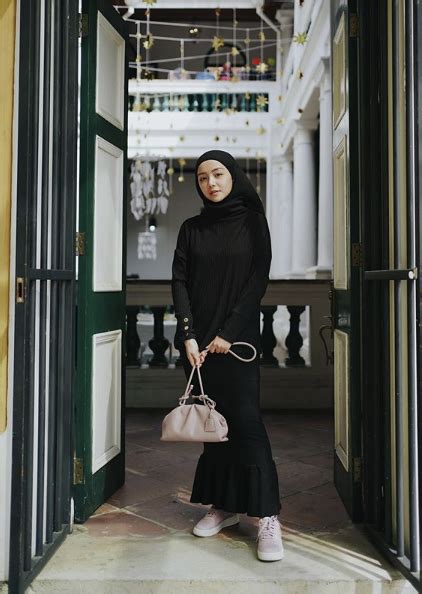 Campuran madu dan gula jawa. Kembalikan Keaslian Warna Hitam Hijab & Pakaian Anda ...