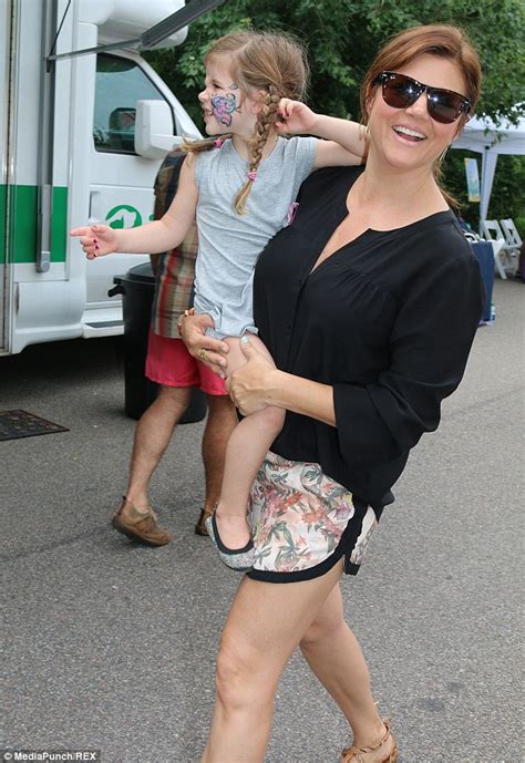 Tiffani Thiessen Indulges In Ice Cream With Daughter Harper At Nyc