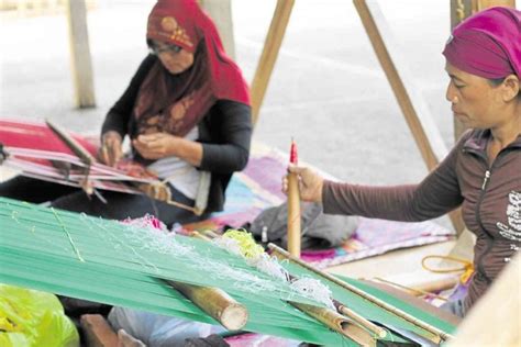 Yakan Rediscover Honor Prideand Incomein Traditional Weaving