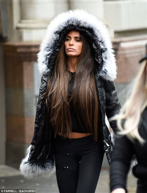 Katie Price Visits Cosmetic Surgery Clinic In Manchester Daily Mail