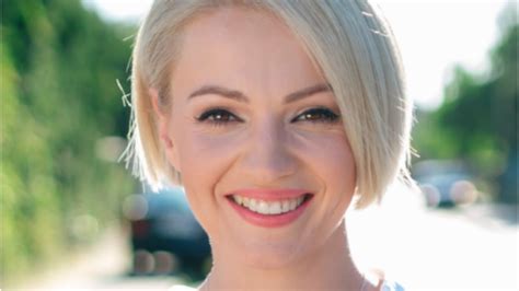 Jest polską prezenterką telewizyjną, dziennikarką, scenarzystką i projektantką wnętrz. Dorota Szelągowska nie poddaje się w fit challenge ...