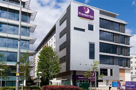 Premier Inn London Ealing Hotel Au82 2022 Prices And Reviews England
