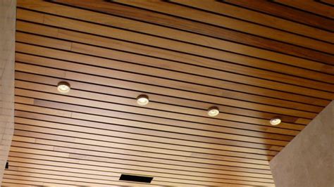 Wooden ceilings will enable you to create a beautiful interior with warm natural tones. I-Slats and I-SlatFLEX