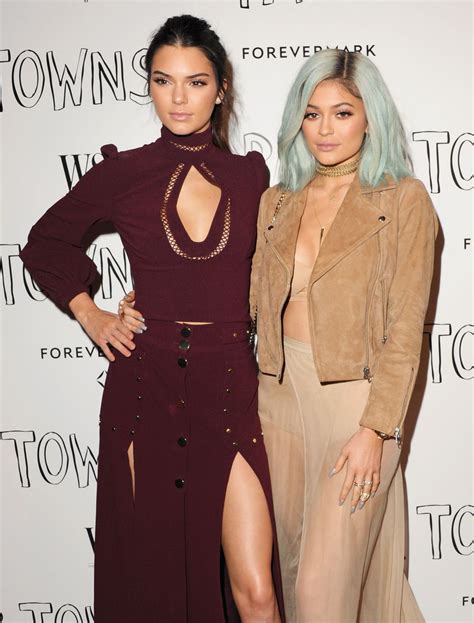 Kendall And Kylie Jenner Stun On The Red Carpet Daily Record