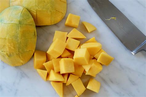The Best Way To Cut A Mango