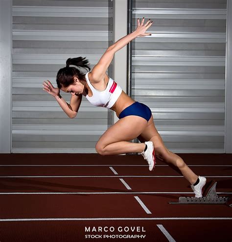 Sprinter Woman Running Pose Sprinter Female Sprinter
